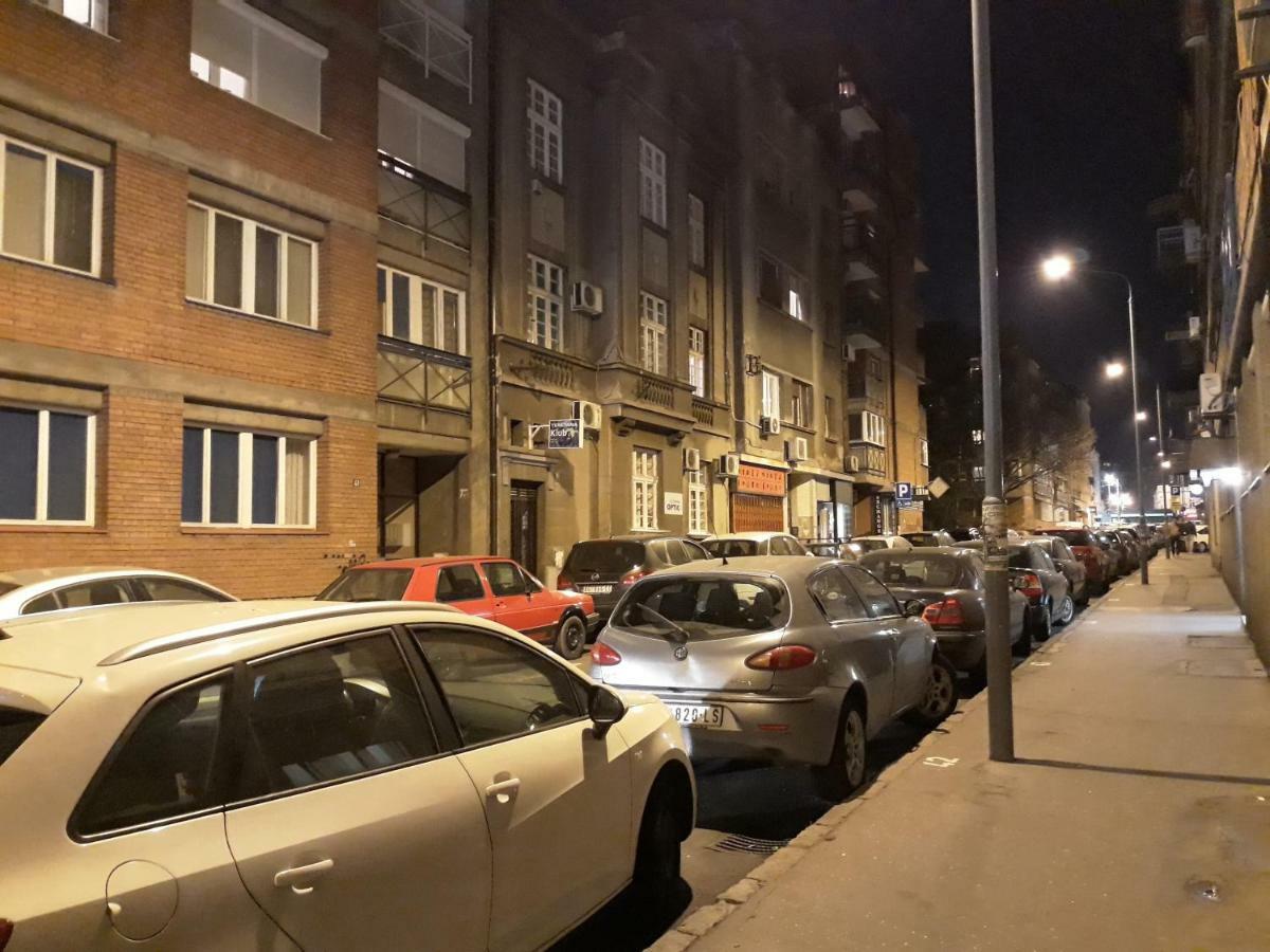 Sweet Yellow Apartment Beograd Ngoại thất bức ảnh
