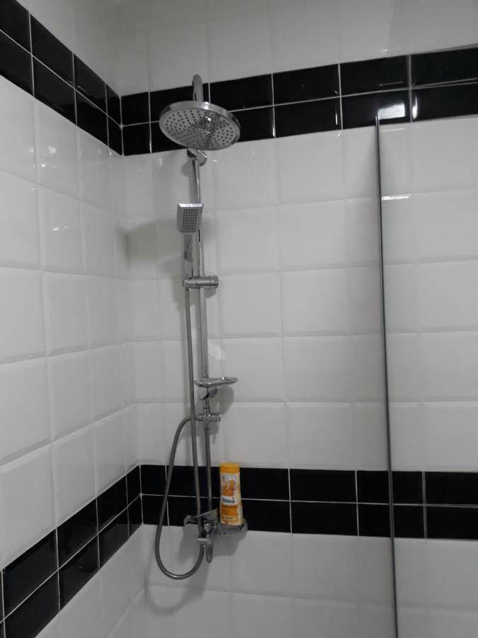 Sweet Yellow Apartment Beograd Ngoại thất bức ảnh