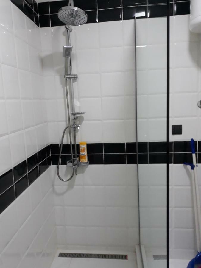 Sweet Yellow Apartment Beograd Ngoại thất bức ảnh