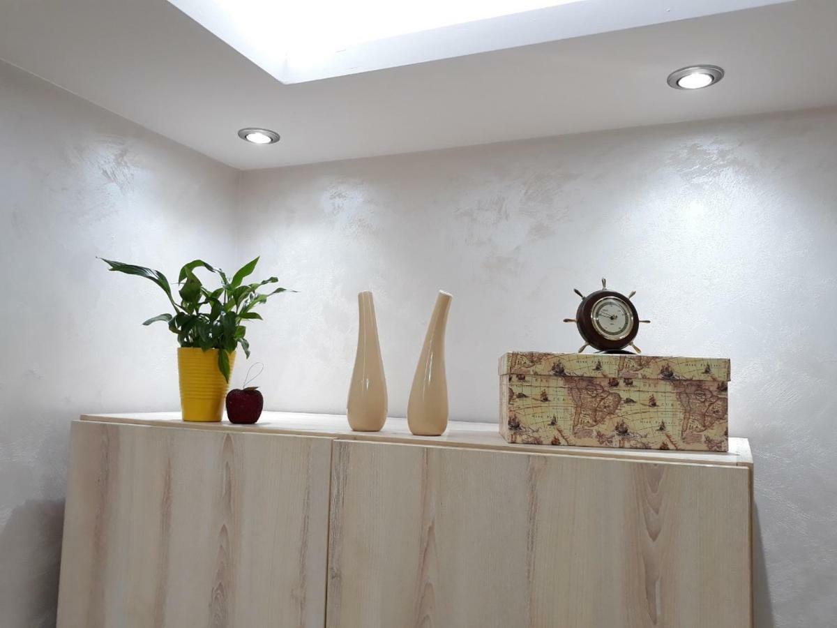 Sweet Yellow Apartment Beograd Ngoại thất bức ảnh